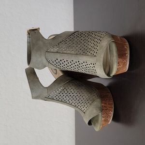 G BY GUESS Khaki Green Suede Wedges